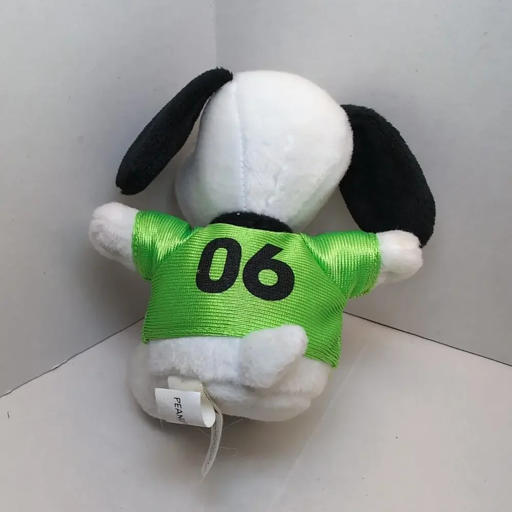 Metlife‎ Snoopy Plush Soccer Futbol Green Jersey Shirt Peanuts Advertising 5